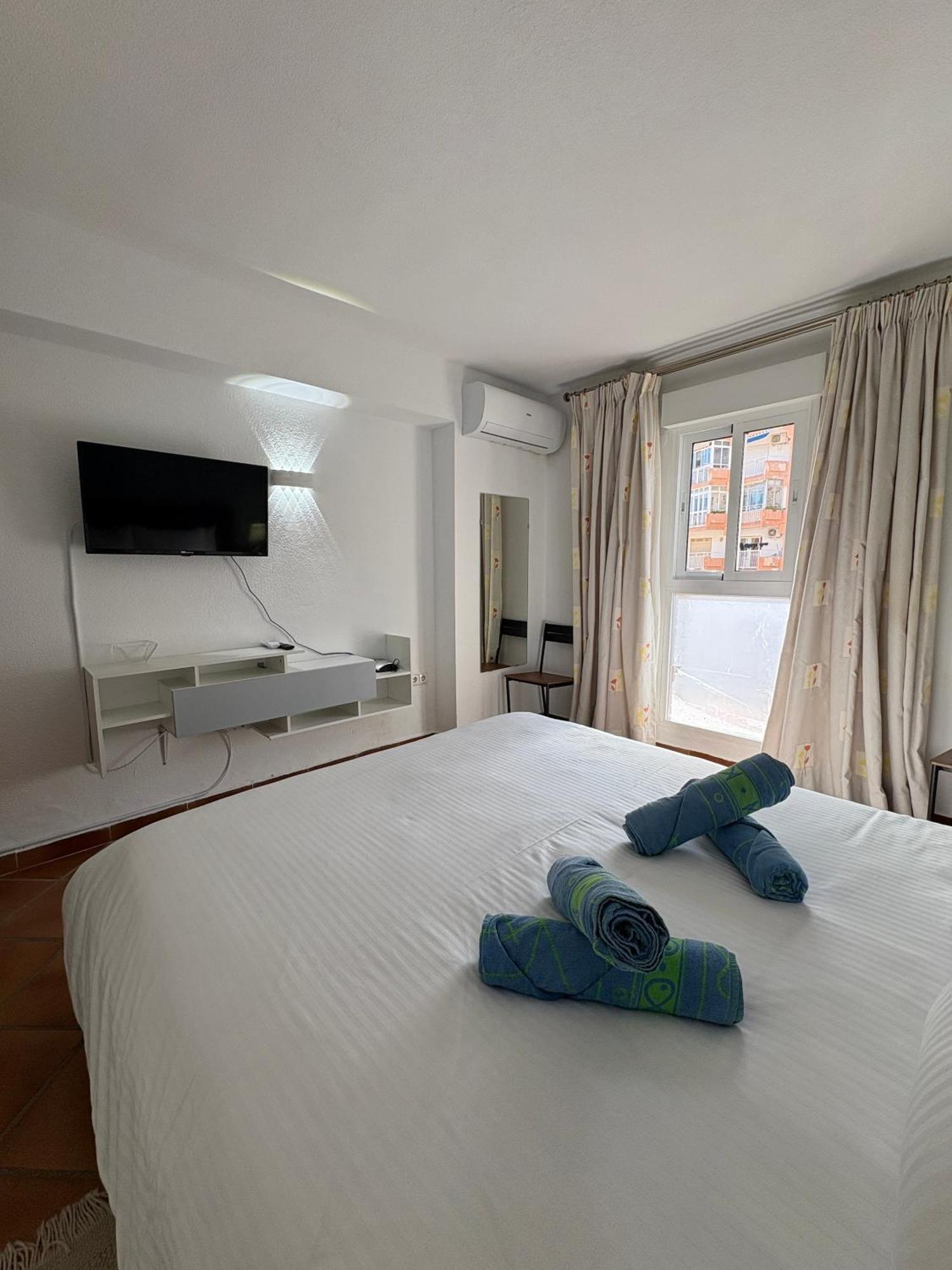Aquamarina Sea View Apartment Benalmadena Luaran gambar